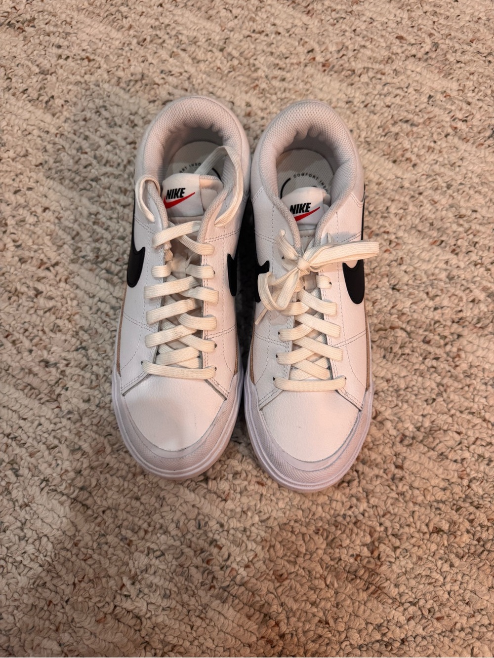 Nike Court Legacy Lift Sneakers